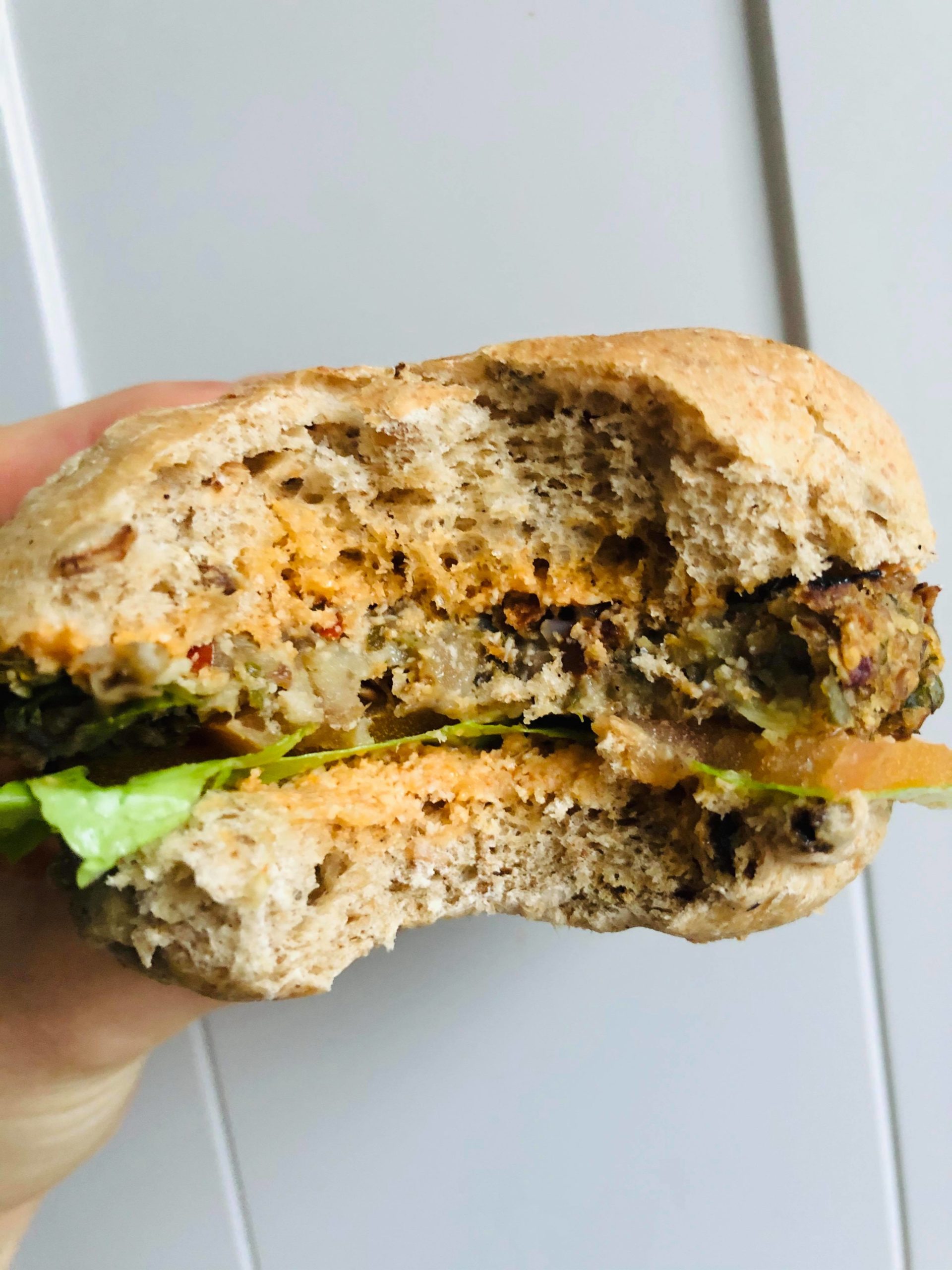 Easy Healthy High-Protein Vegan Lentil Burgers - Vegevega