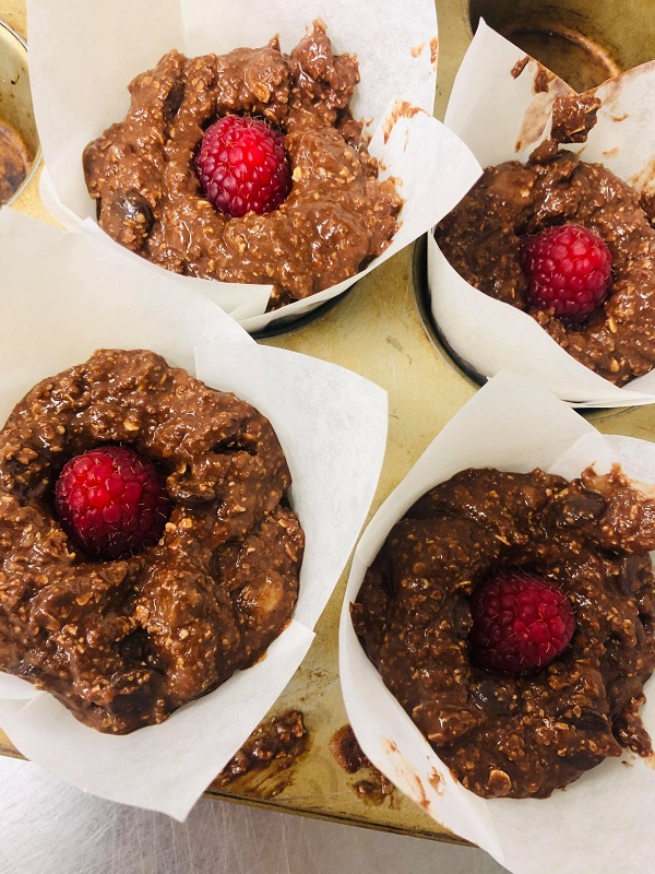 Healthy Vegan Moist Raspberry & Chocolate Muffins