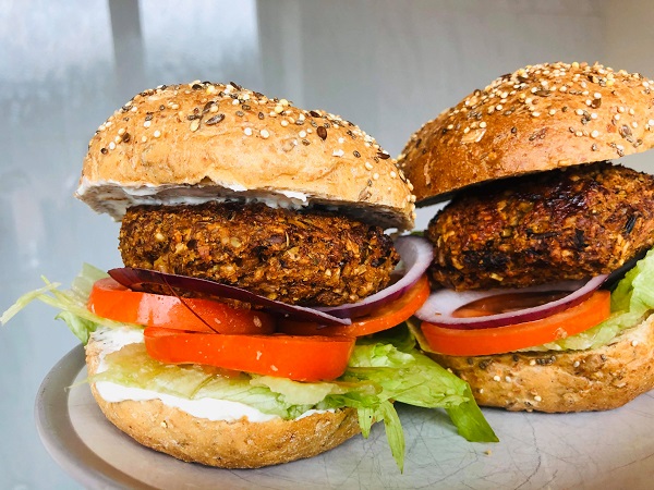 Easy Healthy Vegan BBQ Burgers