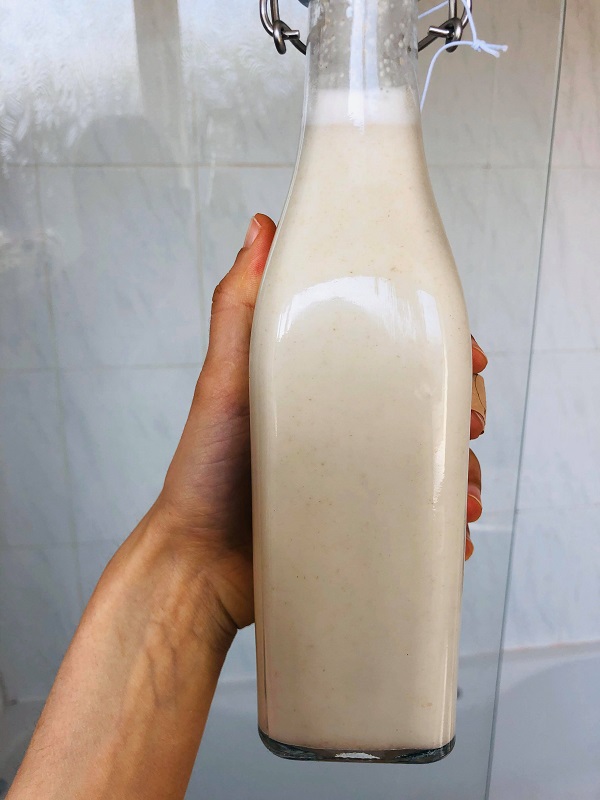 Quick & Easy Homemade Oat Milk