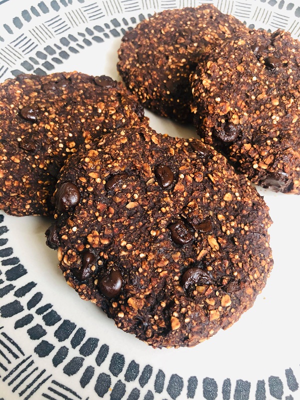 Easy Vegan Healthy Chocolate Quinoa Cookies