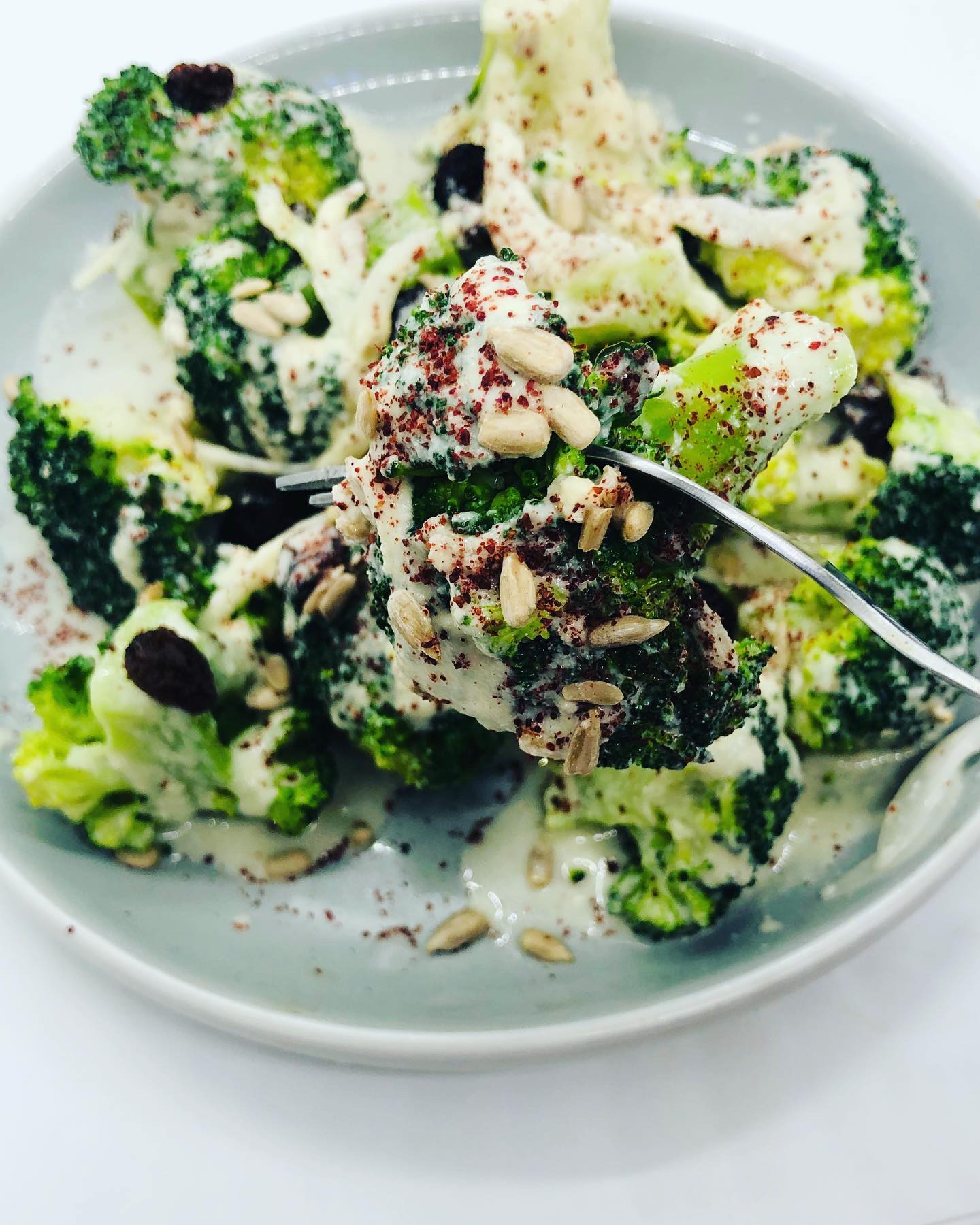 Easy Creamy Vegan Broccoli Raisin Salad