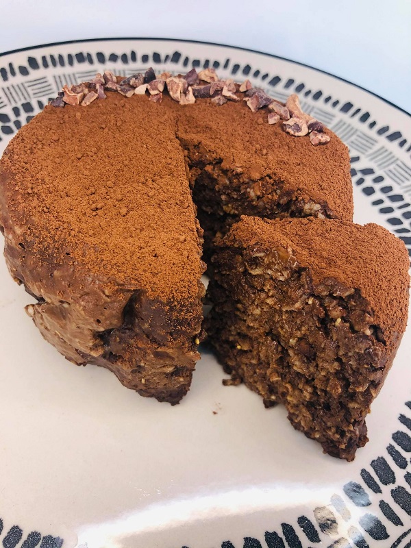 3-Ingredient Chocolate Oat Cake