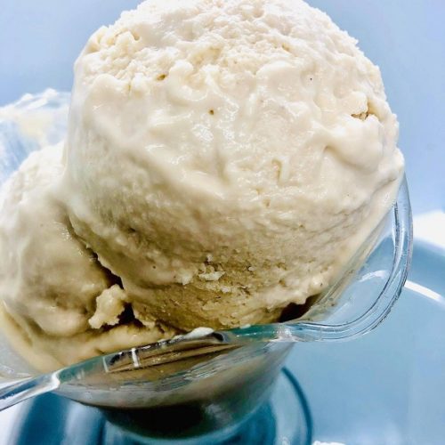 4-Ingredients Vegan Vanilla Ice Cream (No Machine)