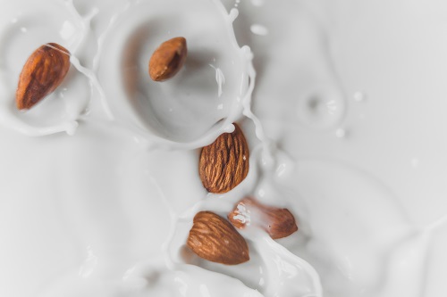almonds in milk