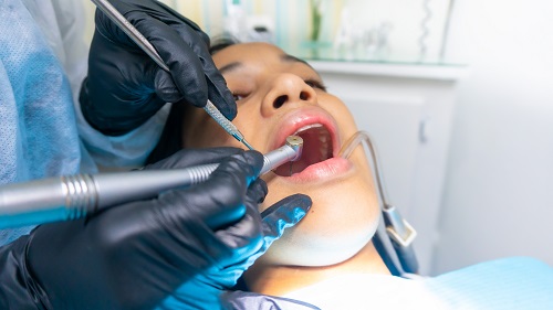 How Soon Should You Eat After A Tooth Extraction